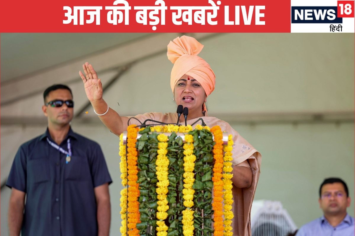 रेखा गुप्‍ता ने दिल्‍लीवालों को दी बड़ी सौगात, 300 नई E-बसों को दिखाई हरी झंडी