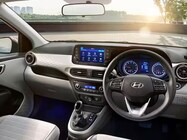 भारत में कारों की स्टीयरिंग हमेशा दाईं तरफ क्यों होती है?