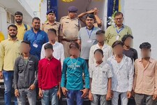ट्रेन की बोगी से एक-एक कर उतरे 18 बच्चे, भीड़ देख GRP ने पूछा- कहां जा रहे हो?
