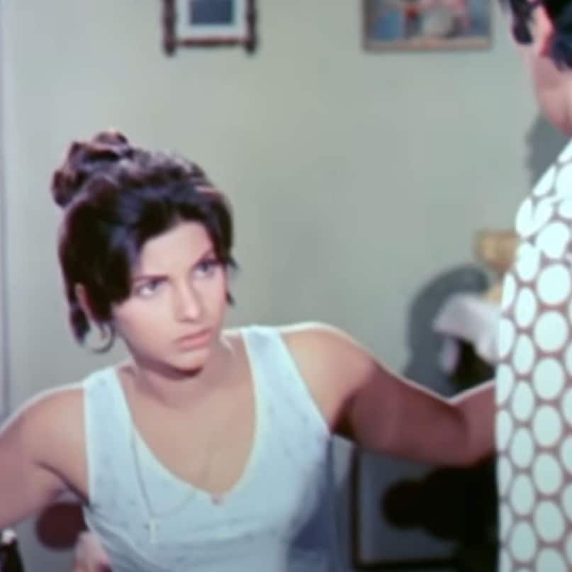 Dimple Kapadia, Bobby, Bobby Film, Dimple Kapadia First Film, How Dimple Kapadia Crossed Limits of Boldness at Age of 16, Dimple Kapadia Bol Look in Bobby, Bobby Budget, Bobby Collection, Bobby College Kapadia, Dimple Kapadia's first film, Rajesh Khanna's wife, Rishi Kapoor