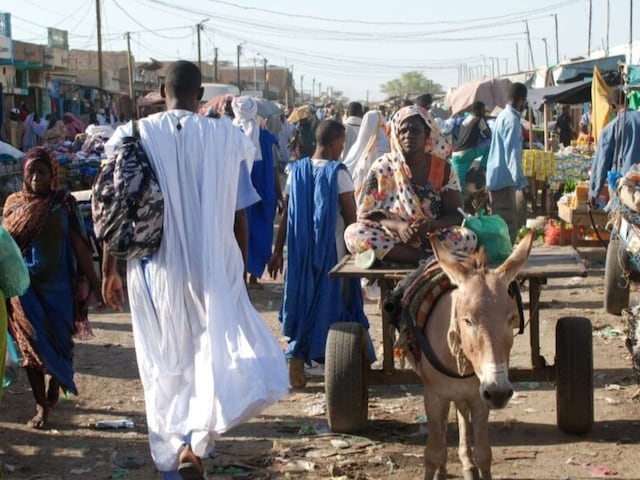 Here, there is a market of divorced women, there is a crowd, women get such an offer