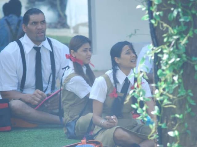 बिग बॉस के इतिहास का सबसे अमीर कंटेस्टेंट, जिसके आगे मशहूर कारोबारी भी 'गरीब' बिग बॉस के इतिहास का सबसे अमीर कंटेस्टेंट, जिसके आगे मशहूर कारोबारी भी 'गरीब'