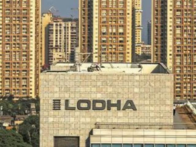 लोढ़ा ग्रुप के पूर्व निदेशक फर्जीवाड़े में गिरफ्तार, बेटे पर लुकआउट नोटिस जारी लोढ़ा ग्रुप के पूर्व निदेशक फर्जीवाड़े में गिरफ्तार, बेटे पर लुकआउट नोटिस जारी