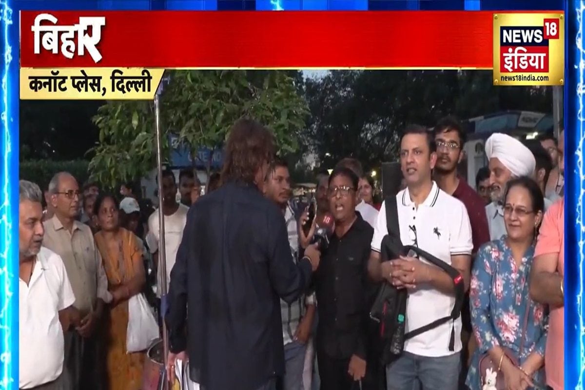 VIDEO: वो बहुमूल्य नगीना है मोदी जी पर कविता सुनाकर छा गया शख्स