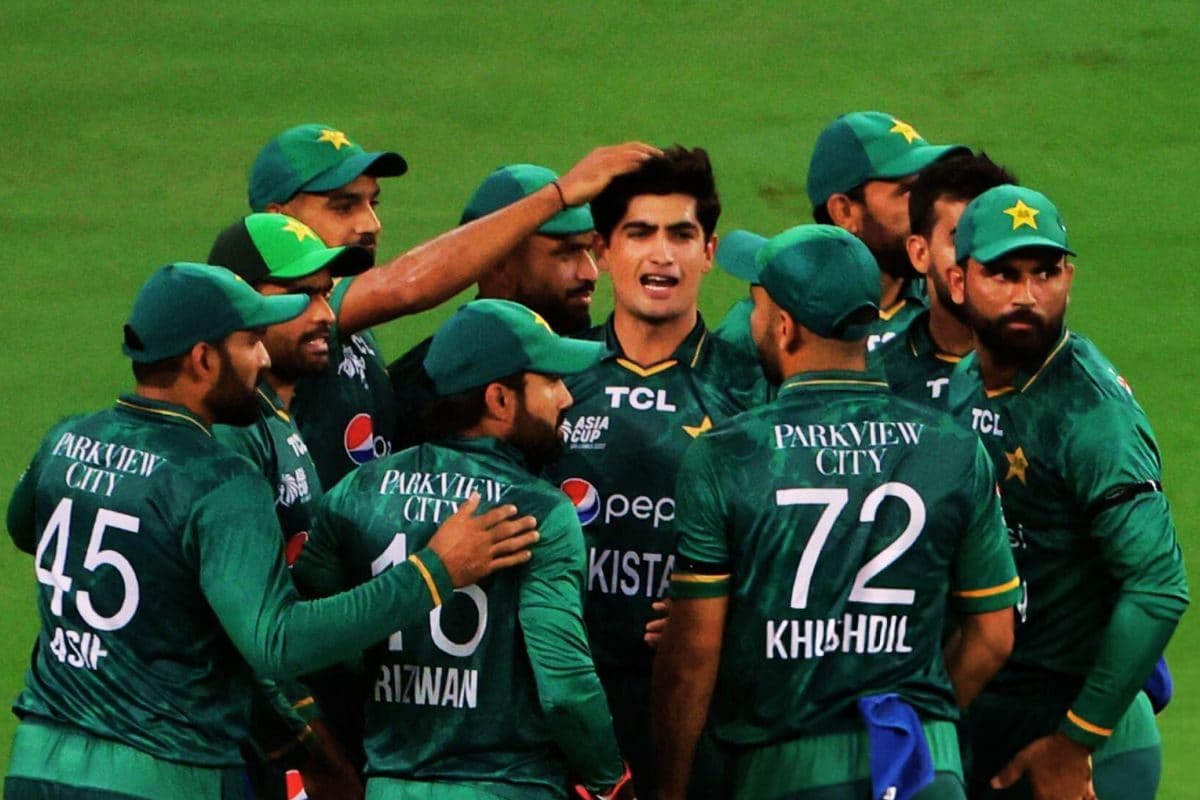 किसकी कप्तानी में आखिरी बार पाकिस्तान एशिया कप फाइनल में पहुंचा था?