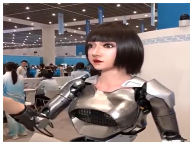 Chinese AI robot looted the SCO Summit, gave its opinion on India; Said - 'I ..' Chinese AI robot looted the SCO Summit, gave its opinion on India; Said - 'I ..'