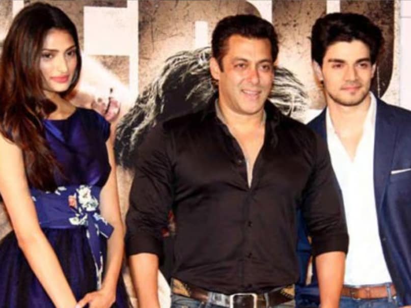 7 superstars who became new actors godfather, 7 superstars who truns producer, John Abraham, Dulquer Salmaan, Nani, Aamir Khan, Shah Rukh Khan, Salman Khan, Kamal Haasan, Superstars who launch new stars, जॉन अब्राहम, आमिर खान, कमल हासन, सलमान खान, शाहरुख खान, नानी, दुलकर सलमान 7 superstars who became new actors godfather, 7 superstars who truns producer, John Abraham, Dulquer Salmaan, Nani, Aamir Khan, Shah Rukh Khan, Salman Khan, Kamal Haasan, Superstars who launch new stars, जॉन अब्राहम, आमिर खान, कमल हासन, सलमान खान, शाहरुख खान, नानी, दुलकर सलमान