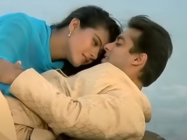 'सूरत देखी है अपनी...' सलमान खान का वो सुपरहिट गाना, गीतकार को खानी पड़ी गाली 'सूरत देखी है अपनी...' सलमान खान का वो सुपरहिट गाना, गीतकार को खानी पड़ी गाली