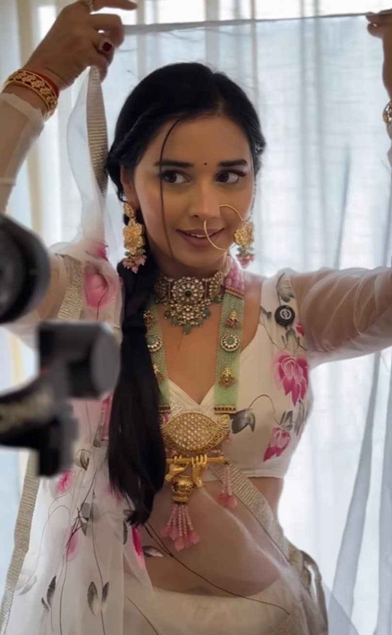 तान्या मित्तल, तान्या मित्तल न्यूज, बिगग बॉस 19, तान्या मित्तल पति का नाम, तान्या मित्तल एज, तान्या मित्तल वायरल वीडियो, तान्या मित्तल नेट वर्थ, तान्या मित्तल युग, तान्या मित्तल की शादी या नहीं, तान्या मित्तल साड़ी है।