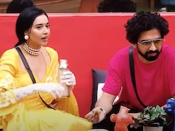 Bigg Boss 19: शहबाज बने सेवक, तो अमाल मलिक ने हाथों से खिलाया खाना