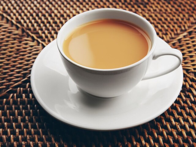 I used to drink 20 cups of tea every day, used to put 4-4 teaspoons of sugar, woman did impossible work!