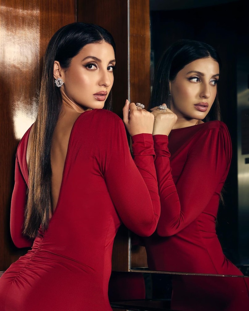 Actress, Actress Life, Nora Fatehi, Nora Fatehi News, Nora Fatehi Boy Friend, Nora Fatehi Remuneration, Nora Fatehi Dance, Nora Fatehi Video, Nora Fatehi Networth, Nora Fatehi Dance Video, Nora Fatehi Photos, Nora Fatehi Instagram, Canadian dancer, Bollywood actress, Item girl Nora Fatehi, नोरा फतेही, नोरा फतेही कैसे पहुंची भारत, नोरा फतेही की पहली फिल्म, नोरा फतेही और प्रभास