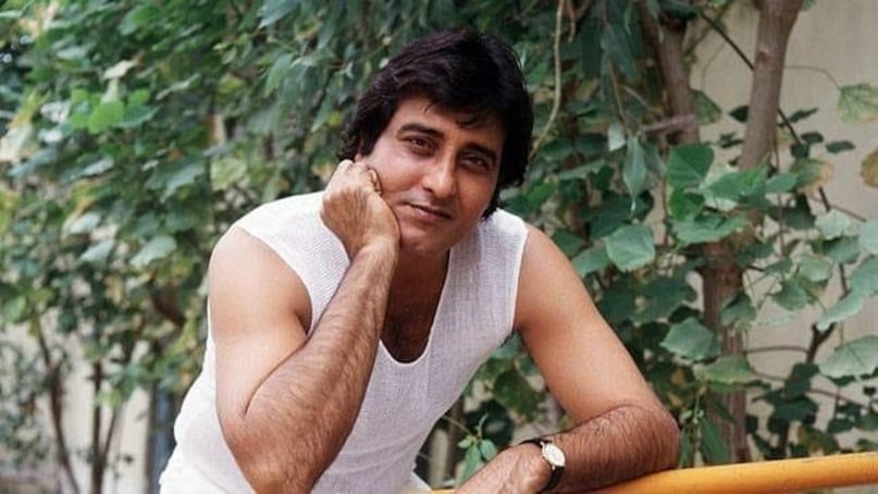 Vinod Khanna, Bollywood actor, Vinod Khanna spiritual journey, Osho ashram, Vinod Khanna movies, Vinod Khanna political career, Hindi cinema, Vinod Khanna legacy, Vinod Khanna, Amitabh Bachchan, Vinod Khanna was jealous of Amitabh