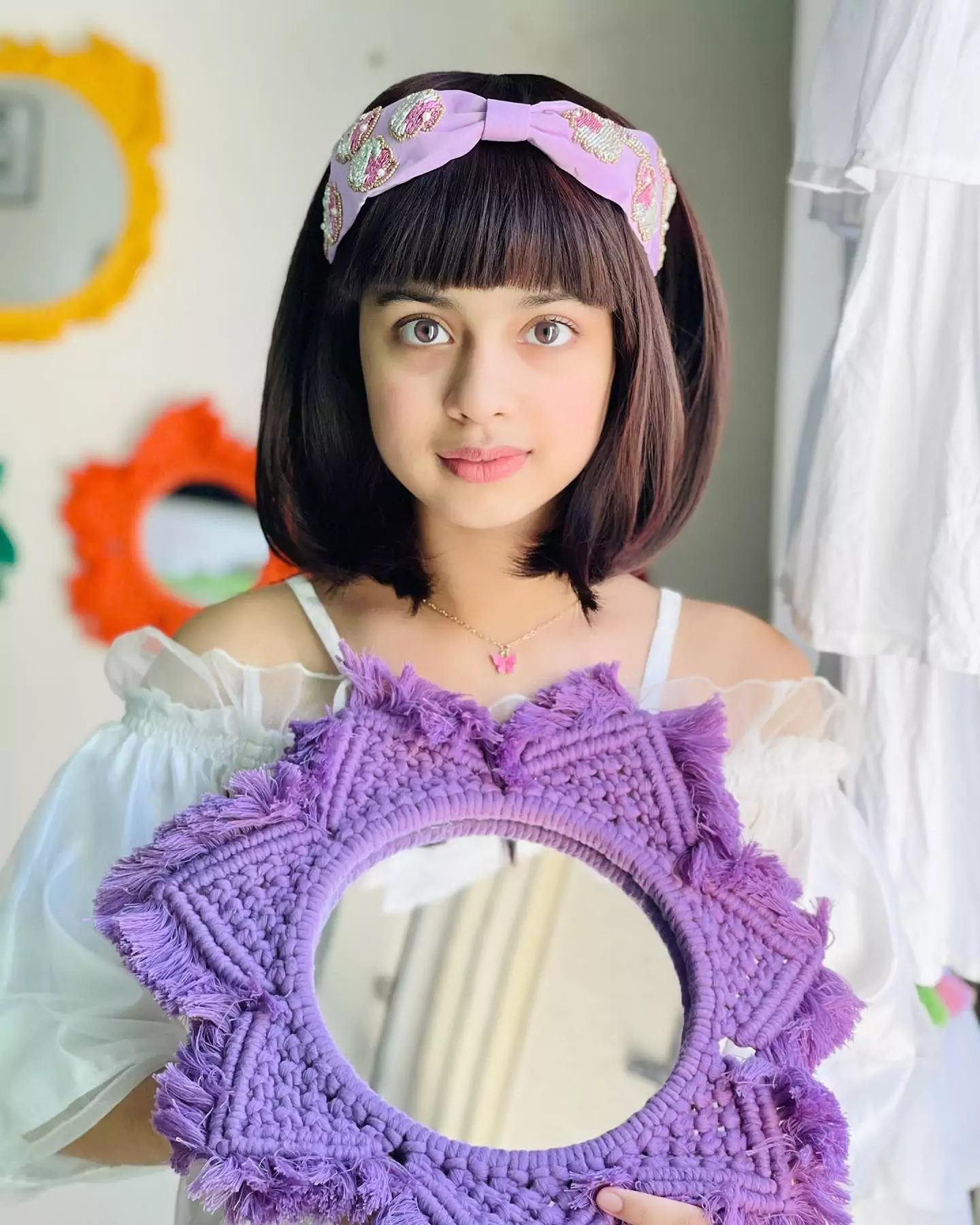 Nitanshi started working in the TV industry at a very young age, and she got her first project in her hand when she was just 9 years old. She played young Anika (a role later taken on by Surbhi Chandna) in the romantic drama Ishqbaaz.