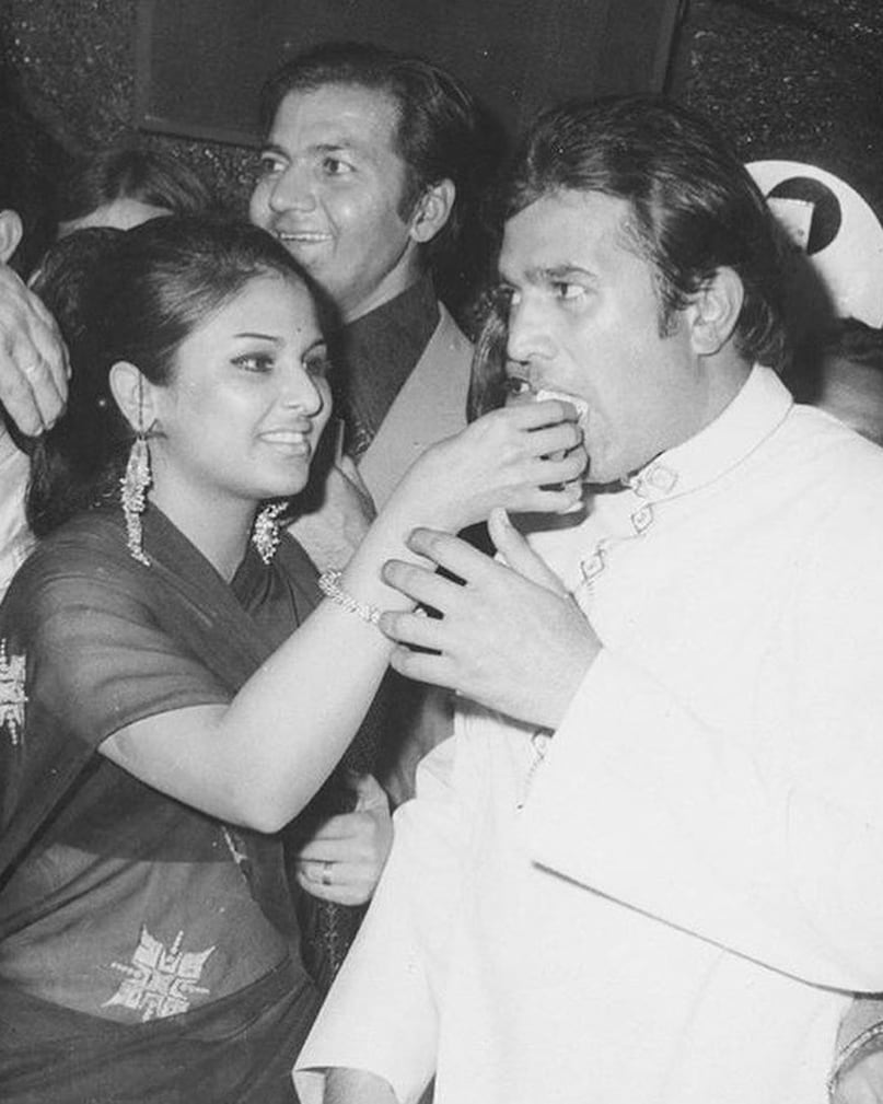 Rajesh Khanna's love life and relationship made a lot of headlines. The most talked about relationship of the veteran actor was with Anju Mahendru. He was in a live-in relationship with actress Anju Mahendru from 1966 to 1972. Their relationship was close but faced challenges, including Khanna's perceived possessiveness. Rajesh Khanna's love life and relationship made a lot of headlines. The most talked about relationship of the veteran actor was with Anju Mahendru. He was in a live-in relationship with actress Anju Mahendru from 1966 to 1972. Their relationship was close but faced challenges, including Khanna's perceived possessiveness.