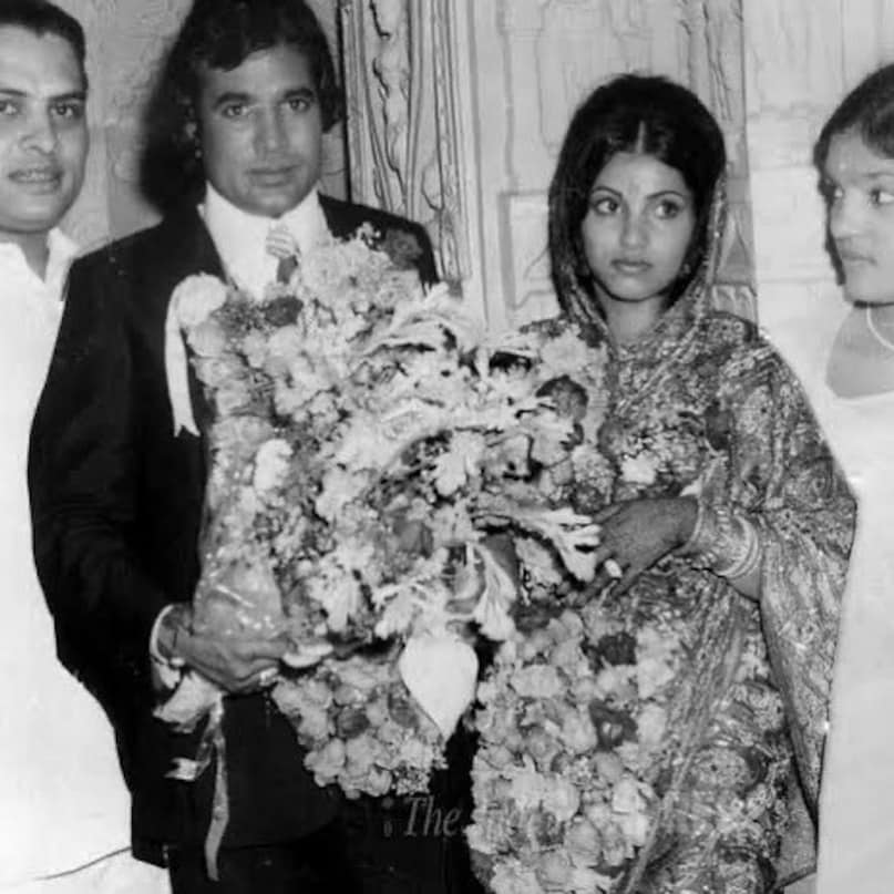 The relationship between Anju and Rajesh Khanna was very deep. There was a lot of love between the two, but his ex-girlfriend Anju was not unhappy with 'Kaka's' marriage because her close friend Sanjeev Kumar had already warned her about Rajesh Khanna's behavior and self-obsessed nature. The relationship between Anju and Rajesh Khanna was very deep. There was a lot of love between the two, but his ex-girlfriend Anju was not unhappy with 'Kaka's' marriage because her close friend Sanjeev Kumar had already warned her about Rajesh Khanna's behavior and self-obsessed nature.