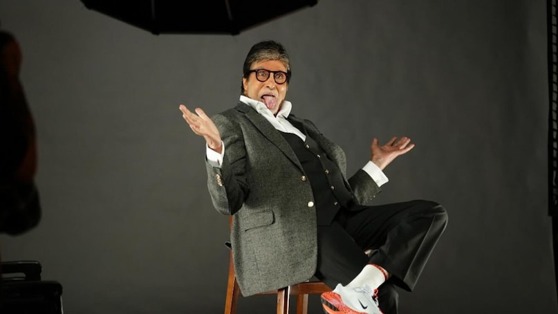 Biographer Hanif Zaveri in an interview with the YouTube channel Meri Saheli shared that before moving to Mumbai to chase his film dreams, Amitabh Bachchan spent his early working days in Kolkata, where he was employed and earned a modest salary of Rs 250 to Rs 300 each month.