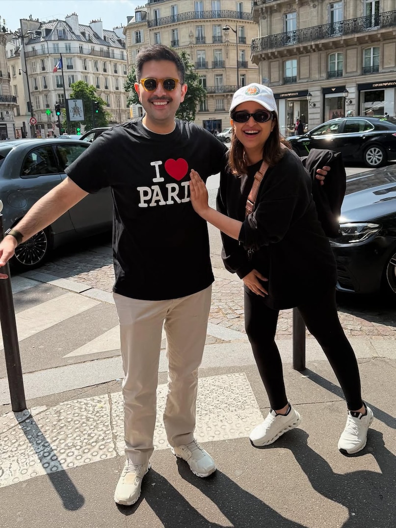 Parineeti and Raghav's fairytale began in London. The two had gone to the same college to accept awards in different categories. Parineeti's brother was a big fan of Raghav, so she went to say hi, which marked the beginning of their forever.