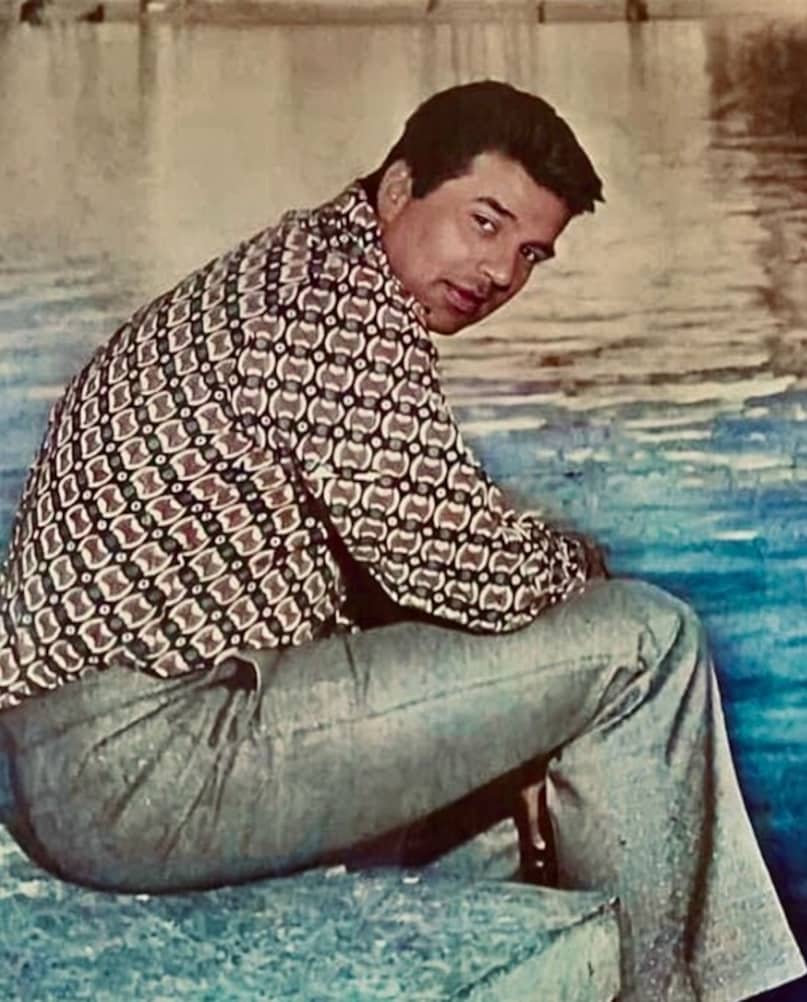 From playing a romantic hero to a comic character, Dharmendra has done it all. But did you know it was an antagonistic role that turned out to be a breakthrough, changing the trajectory of his career? From playing a romantic hero to a comic character, Dharmendra has done it all. But did you know it was an antagonistic role that turned out to be a breakthrough, changing the trajectory of his career?