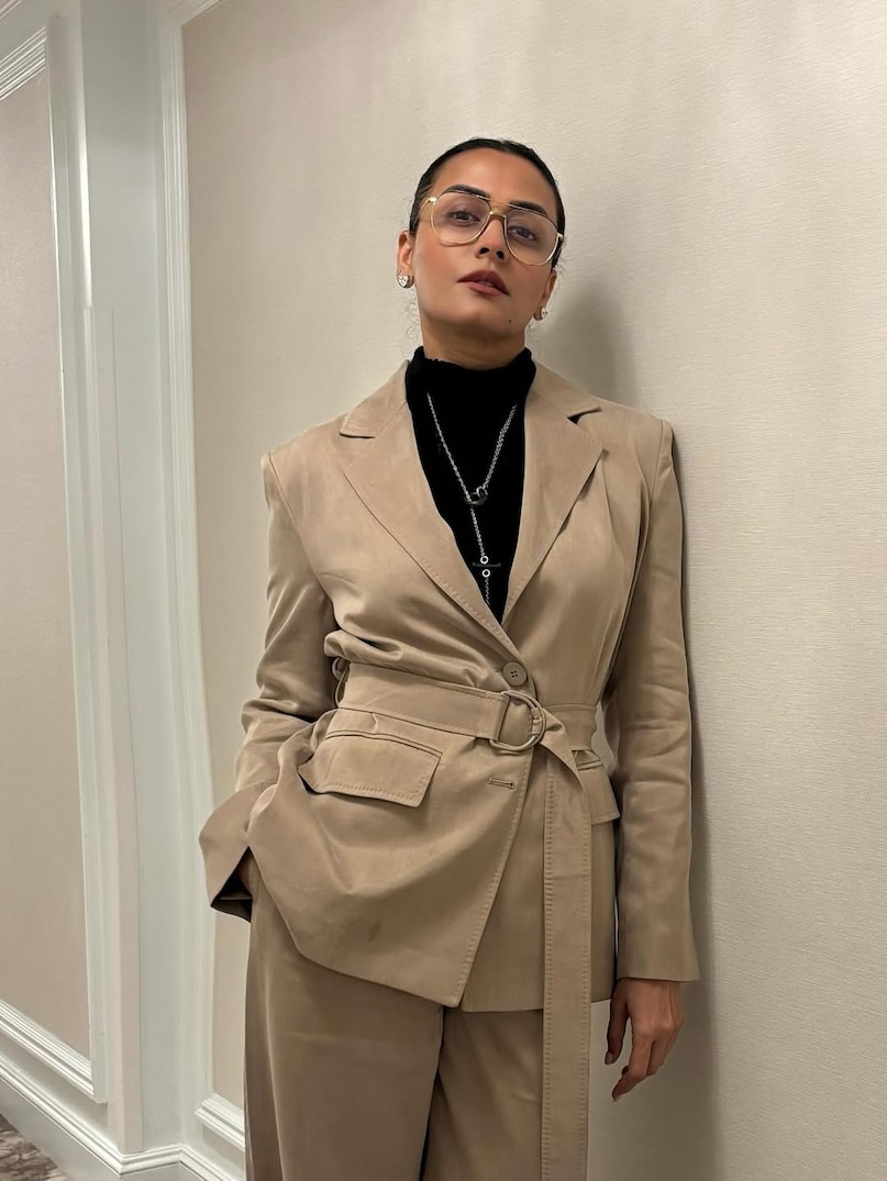 After being crowned Miss India in 1993, Namrata was at the peak of her career when she shocked everyone by taking a step back from the film industry and deciding to become a homemaker.