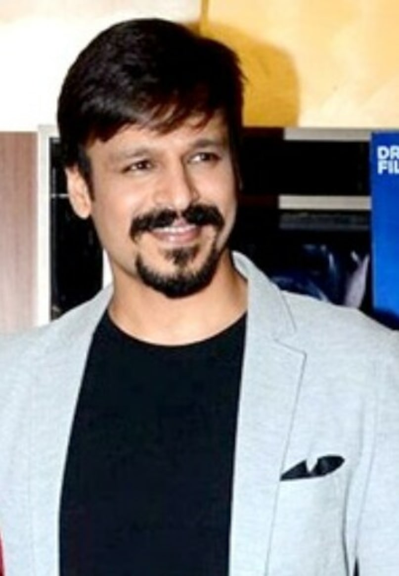 The actor owns 21 per cent stake in a premium Gin brand, reportedly valued at 30 million Pounds (approx. Rs 320 crore). Not just this, he also owns a lab-grown diamond company with annual revenues between Rs 95 - Rs 100 crore.