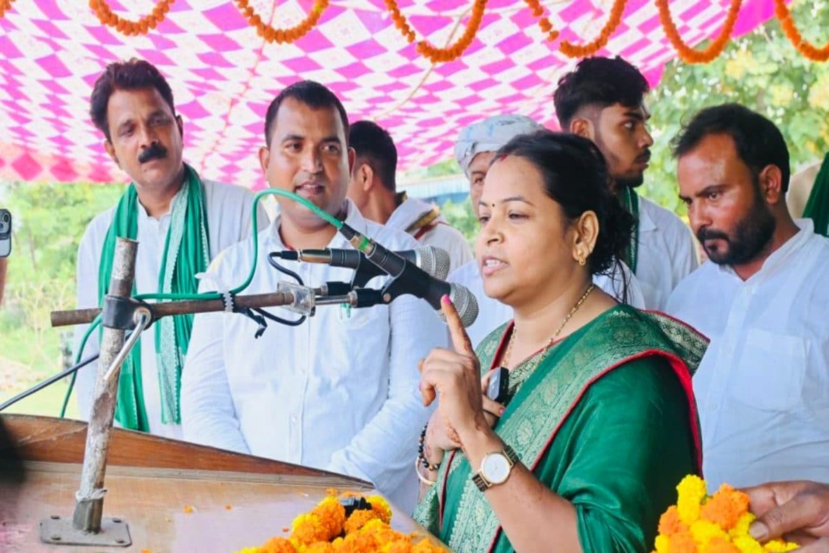 वोटिंग से पहले ही RJD की हार! मोहनिया से श्वेता सुमन का नामांकन रद्द