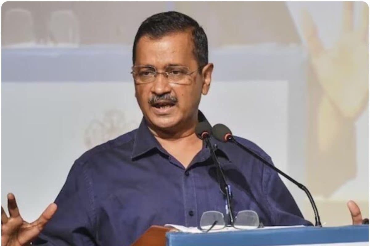 केजरीवाल कभी इंडी गठबंधन की बैठक में जाते हैं कभी कांग्रेस को गाली देते हैं