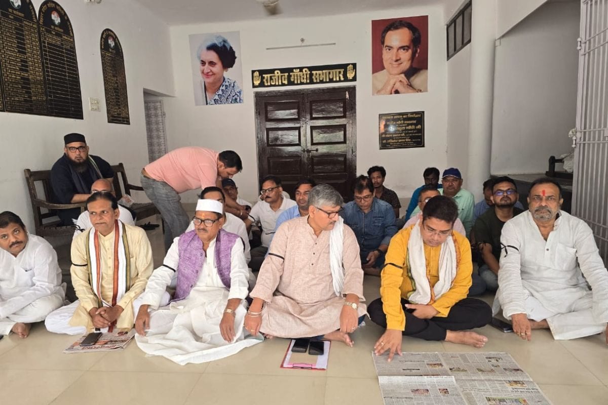बिहार चुनाव से पहले कांग्रेस में बगावत! नाराज गुट ने शुरू किया उपवास-धरना
