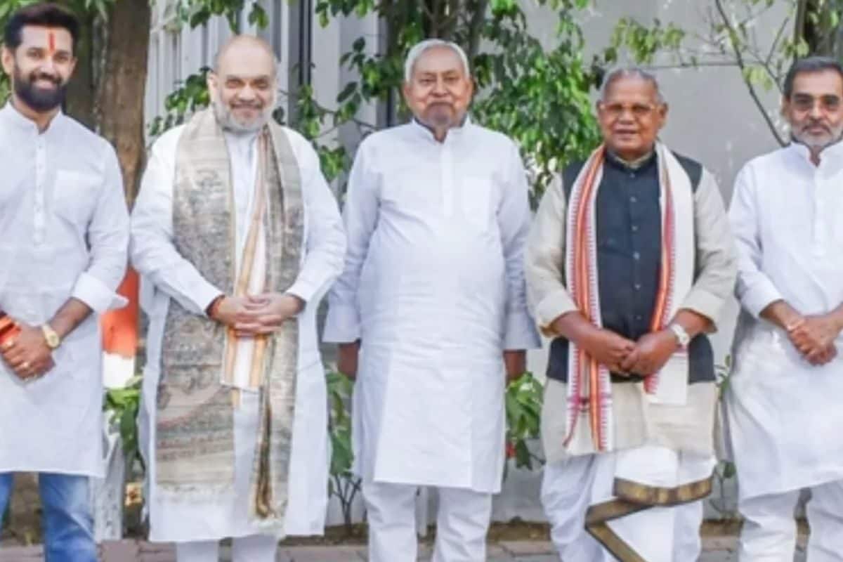 बिहार चुनाव में रिश्तेदारी... हर पार्टी में पक रही परिवारवाद की खिचड़ी