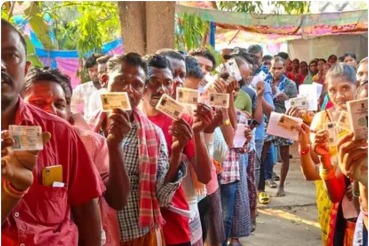 PM मोदी का चेहरा, बेरोजगारी या.. बिहार चुनाव में इन मुद्दों पर जनता डालेगी वोट