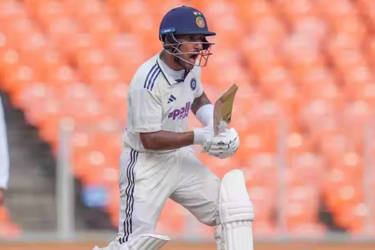 बैट बना राइफल, फिर सेना के अंदाज में सैल्यूट, शतक के बाद ध्रुव का अनोखा अंदाज