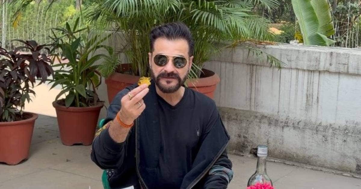 Sanjay Kapoor enjoyed maize roti and mustard greens in Punjab.