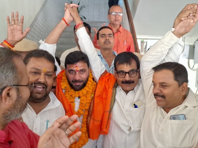 'बाहुबली' बनाम 'नया फेस' की जंग, दोनों के अपने समीकरण 'बाहुबली' बनाम 'नया फेस' की जंग, दोनों के अपने समीकरण