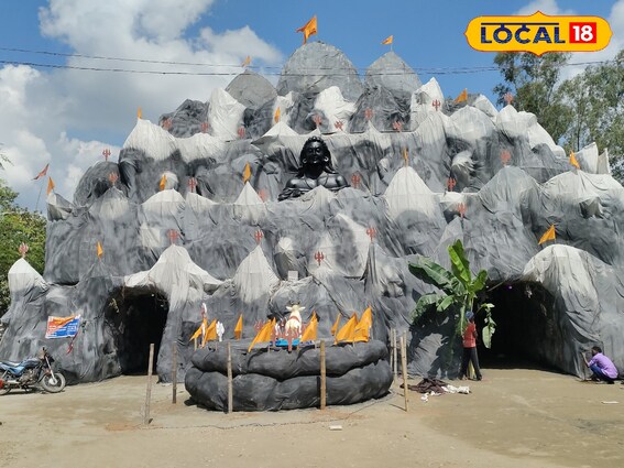 कोडरमा के टॉप 5 दुर्गा पूजा पंडाल... यहां करें 12 ज्योतिर्लिंग के दर्शन