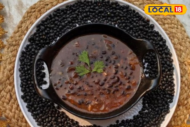 Bhatt ki dal is the life of the festive platter. Bhatt ki dal is the life of the festive platter.