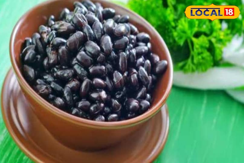 Bhatt ki dal is a treasure trove of natural nutrition. Bhatt ki dal is a treasure trove of natural nutrition.