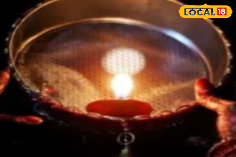 इस दिन चन्द्रमा की पूजा की जाती है।