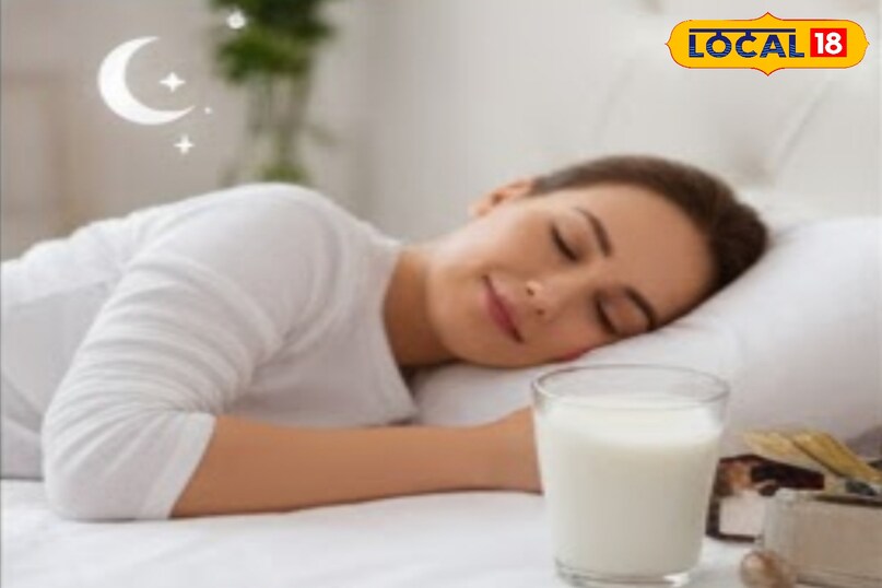 लौंग वाले दूध का लाभ तभी मिलेगा जब इसे सही तरीके से लिया जाए. रात को सोने से 15 मिनट पहले एक गिलास दूध में 1–2 लौंग डालकर 5 मिनट तक उबालें, फिर गुनगुना कर पिएं. ज्यादा लौंग का इस्तेमाल न करें, क्योंकि यह शरीर में गर्मी बढ़ा सकता है. गर्भवती महिलाओं या हाई ब्लड प्रेशर वाले लोगों को डॉक्टर से सलाह लेकर ही इसका सेवन करना चाहिए. नियमित और सीमित मात्रा में पीने से यह दूध आपकी दिनचर्या का हेल्दी हिस्सा बन सकता है.