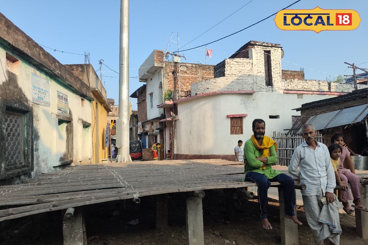 आईएएस,आईपीएस वाले इस गांव में औरंगजेब के जमाने के मचान से होता है न्याय