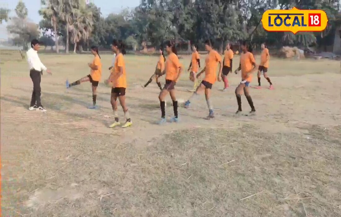 खेत खलिहान से फुटबाल में नेशनल तक सफर तय कर रहीं शेखपुरा की लड़कियां