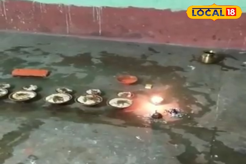 खरना का प्रसाद बनाने मे कई सामग्री की आवश्यकता पड़ती है खरना का प्रसाद बनाने मे कई सामग्री की आवश्यकता पड़ती है