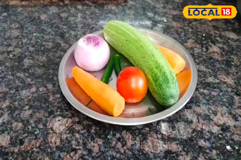 सलाद को काटकर करें तैयार