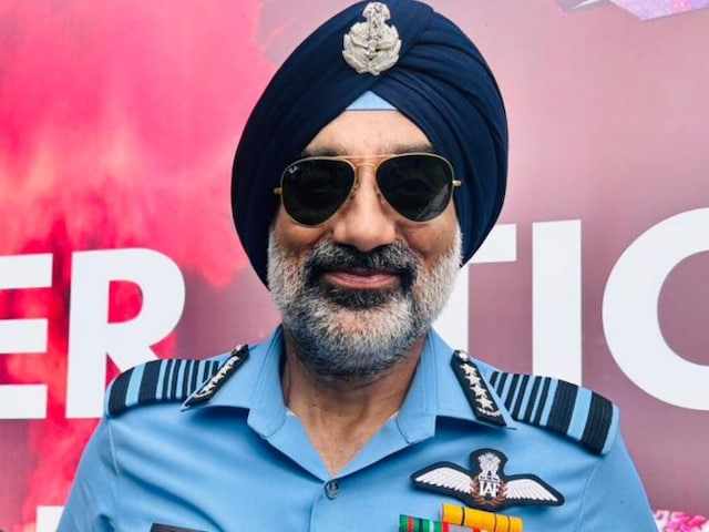 IAF चीफ के बयान से आतंकी संगठनों के उड़े होश, हम उनके ठिकानों नष्ट कर सकते हैं IAF चीफ के बयान से आतंकी संगठनों के उड़े होश, हम उनके ठिकानों नष्ट कर सकते हैं