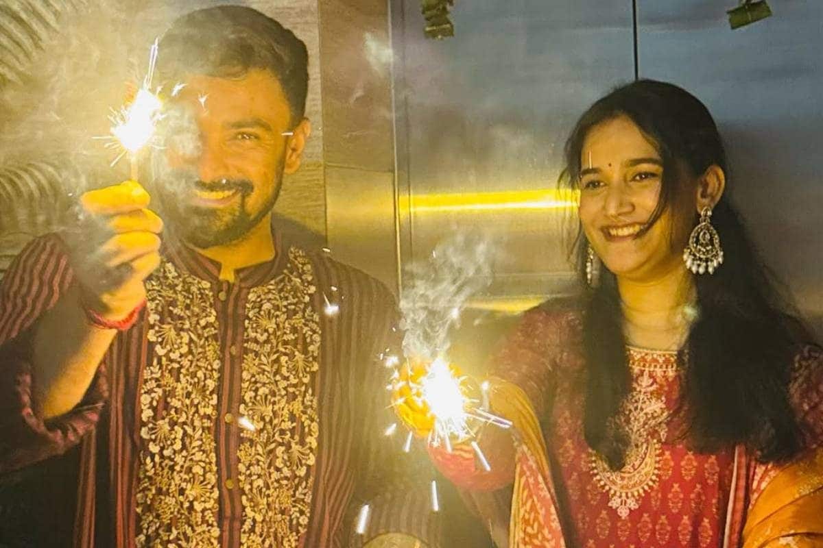बांग्लादेश का ये हिन्दू क्रिकेटर है दिलेर! दिवाली पर जमकर चलाए पटाखे