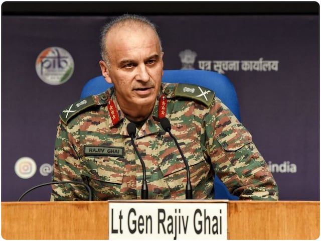 'पाकिस्तान ने ऑपरेशन सिंदूर में LoC पर 100 से ज्यादा सैनिक और 12 प्लेन गंवाए' 'पाकिस्तान ने ऑपरेशन सिंदूर में LoC पर 100 से ज्यादा सैनिक और 12 प्लेन गंवाए'
