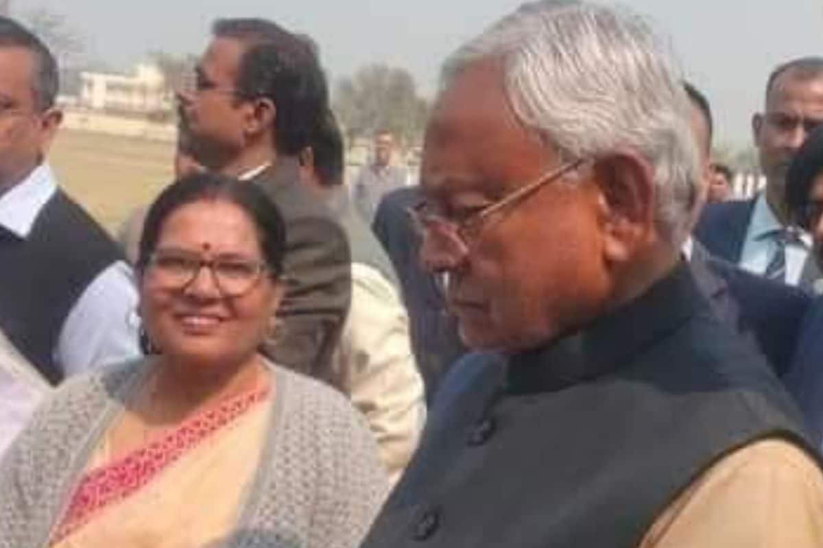 मुजफ्फरपुर बालिका गृह कांड में गंवाई थी कुर्सी अब बेटे को JDU से मिला टिकट