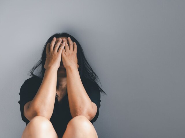 बॉयफ्रेंड ने फोन कर कमरे पर बुलाया, कुछ देर बाद पहुंचे 3 युवक, फिर जो हुआ…