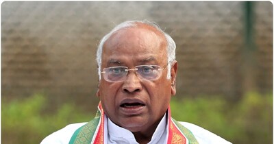 मल्लिकार्जुन खरगे ने कहा कि संघ पर पाबंदी लगनी चाहिए. (फाइल फोटो)