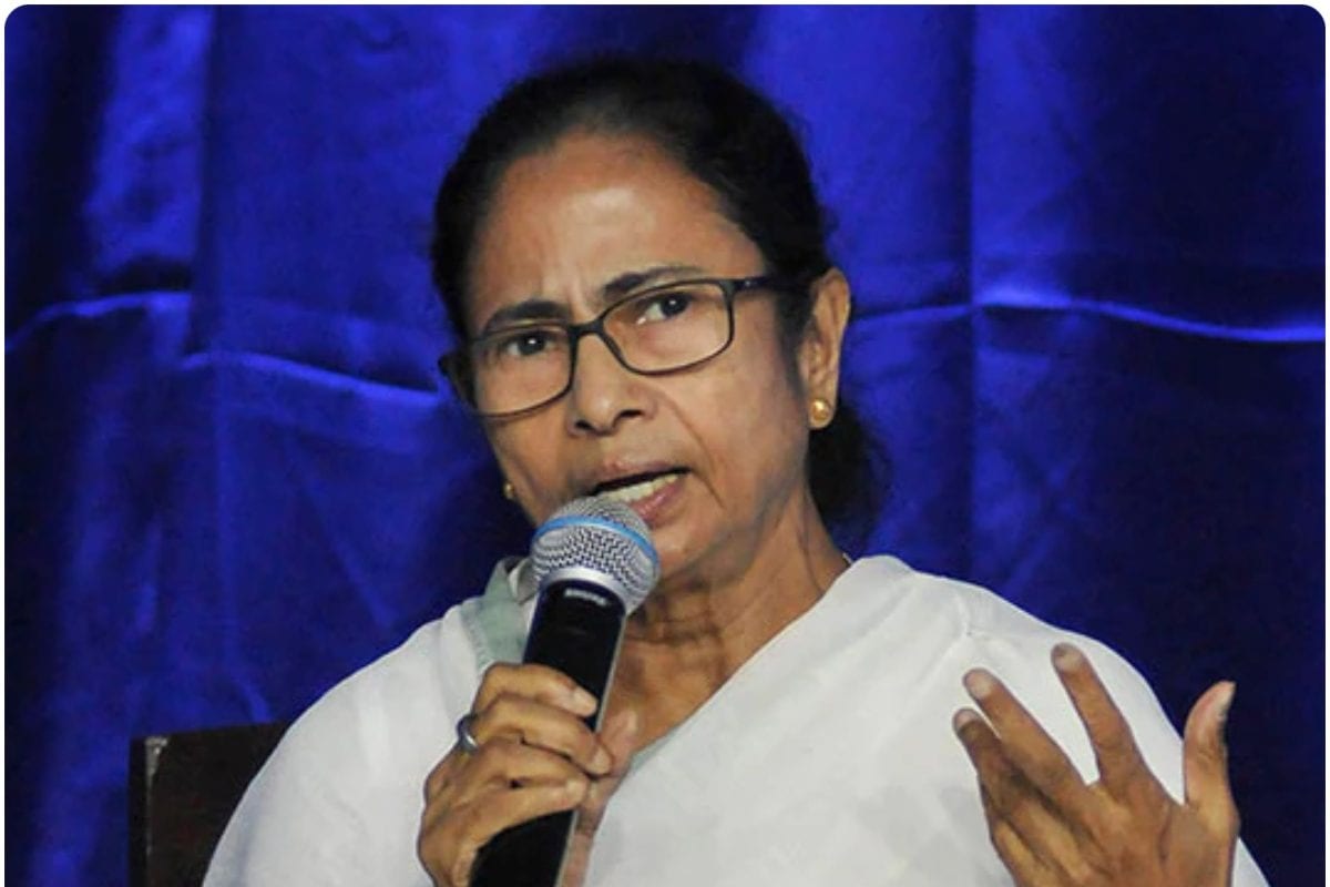 बंगाल में महिलाएं नहीं बल्कि MBBS स्टूडेंट से गैंगरेप पर CPM ने ममता को घेरा
