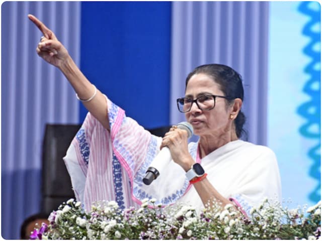 गोरखा कम्युनिटी को लेकर केंद्र सरकार ने लिया ऐसा फैसला, ममता बनर्जी हुईं नाराज गोरखा कम्युनिटी को लेकर केंद्र सरकार ने लिया ऐसा फैसला, ममता बनर्जी हुईं नाराज